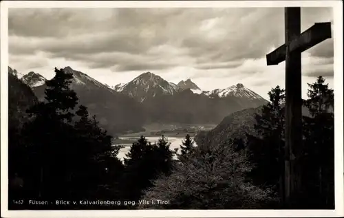 Ak Füssen im Ostallgäu, Blick vom Kalvarienberg, Vils in Tirol, Kreuz