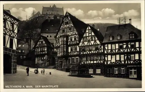 Ak Miltenberg in Unterfranken Bayern, Fachwerkhäuser am Marktplatz