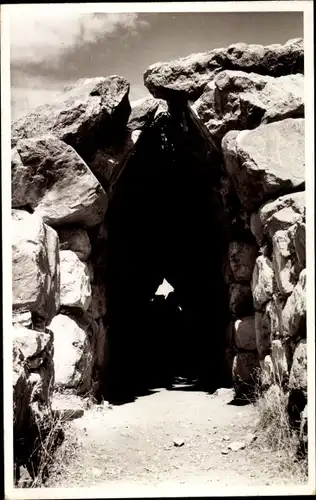 Ak Tiryns Griechenland, Hohlweg