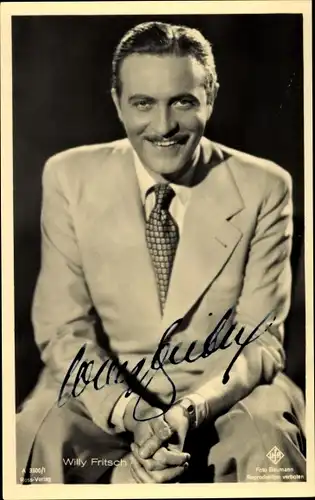 Ak Schauspieler Willy Fritsch, Portrait, UFA Film, Ross Verlag A 3300 1, Autogramm