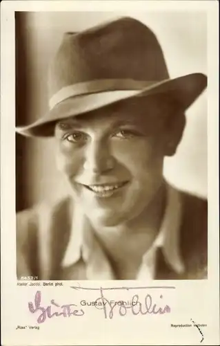Ak Schauspieler Gustav Fröhlich, Ross Verlag 5452 1, Porträt, Hütte, Autogramm