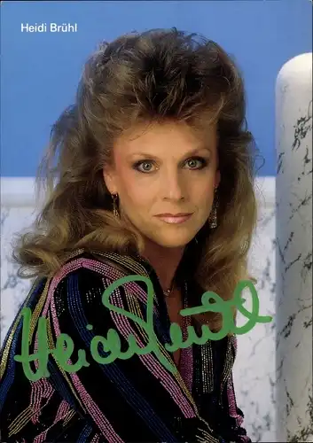 Ak Sängerin und Schauspielerin Heidi Brühl, Portrait, Autogramm