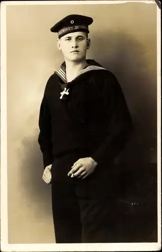 Foto Ak Deutscher Seemann in Uniform, Matrosen-Division, Josef Höß, Adlwart, Wilhelmshaven 1917