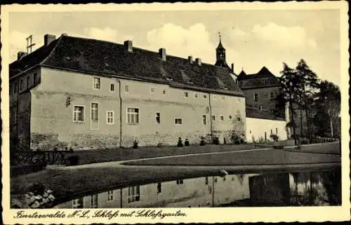 Ak Finsterwalde im Kreis Elbe Elster, Schloss, Schlossgarten