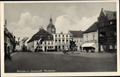 Ak Vetschau im Spreewald, Blick auf den Marktplatz, Geschäft Reinhard Lindmüller