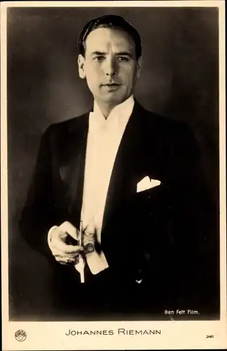 Ak Schauspieler Johannes Riemann, Portrait