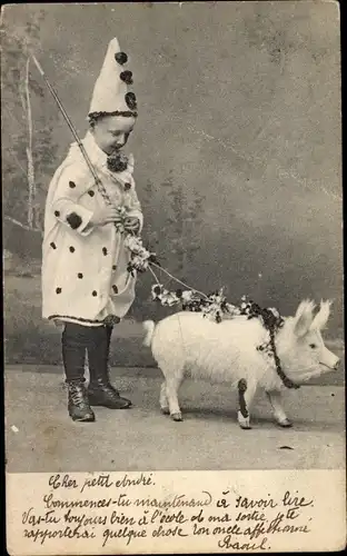 Ak Kind in Karnevalkostüm, Schwein, Blumen