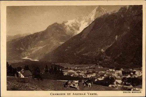 Ak Chamonix Mont Blanc Haute Savoie, Stadt und Aigueille Verte