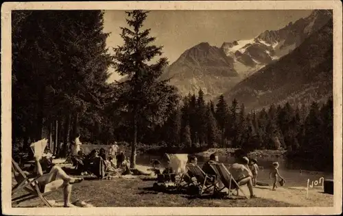 Ak Chamonix Mont Blanc Haute Savoie, Der Strand und Aiguille du Drû