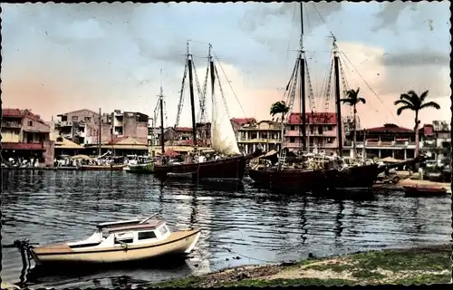 Ak Pointe à Pitre Guadeloupe, La Darse, Voiliers a quai