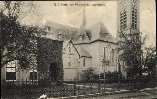 Ak Lutjebroek Nordholland Niederlande, RC-Kirche mit Pfarrhaus