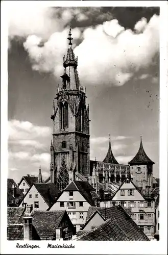 Ak Reutlingen in Württemberg, Marienkirche, Wolken