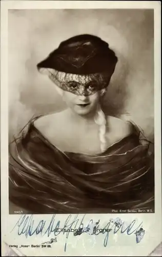 Ak Schauspielerin Elisabeth Bergner, Portrait, Schleier, Autogramm