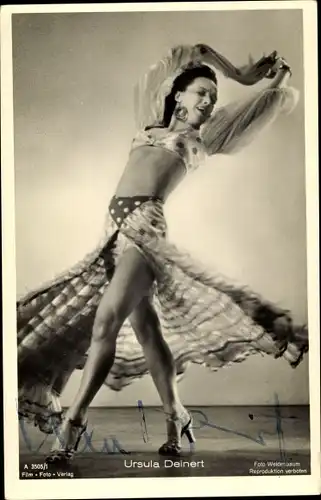 Ak Schauspielerin und Tänzerin Ursula Deinert, Portrait, tanzend, Autogramm