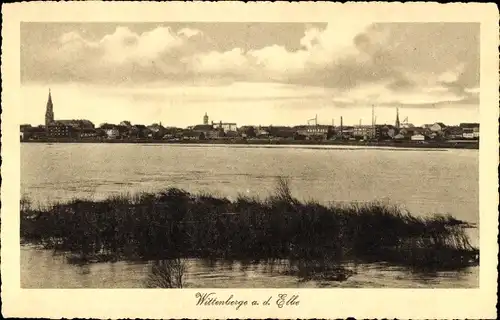 Ak Wittenberge an der Elbe Prignitz, Flusspartie, Kirche