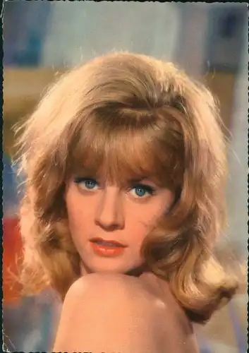 Ak Sängerin und Schauspielerin Heidi Brühl, Portrait