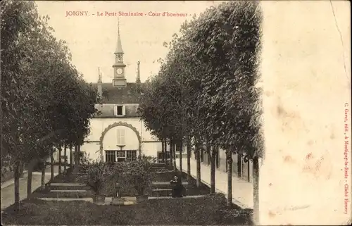 Ak Joigny Yonne, Le Petit Seminaire, Cour d'honneur