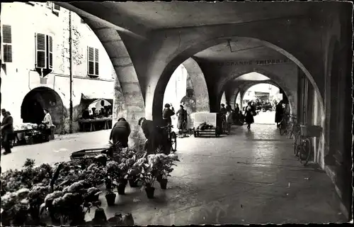 Ak Annecy Haute Savoie, Alte Arkaden, Rue Sainte Claire