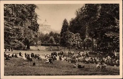 Ak Aix les Bains Savoie, der Park während der Musik