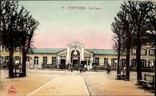 Ak Pontoise Val d'Oise, La Gare