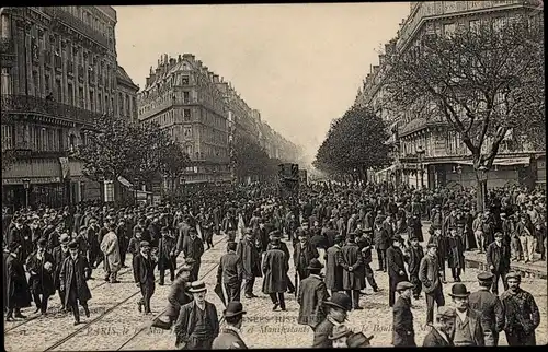 Ak Paris, Besucher, Passanten, historische Festtage Mai 1906