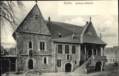 Ak Goslar am Harz, Rathaus Südseite, Brunnen, Treppen