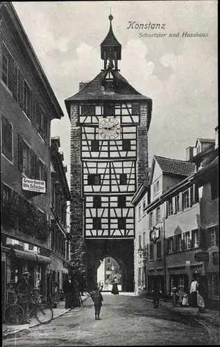 Ak Konstanz am Bodensee, Schnetztor, Husshaus, Turmuhr, Fahrrad