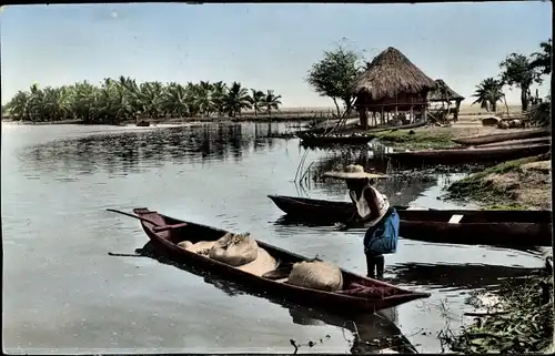 Ak Port-Gentil Gabun, Frau am Flussufer, Boote