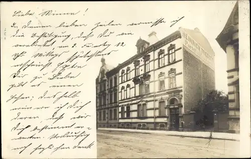 Foto Ak Dresden Plauen?, Wohnhaus, Fassadenreklame