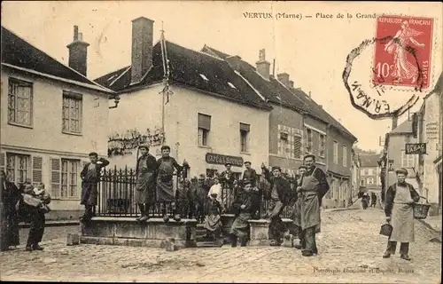 Ak Vertus Marne, Place de la Grand