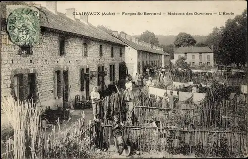 Ak Clairvaux Aube, Forges St Bernard, Arbeiterhäuser, Schule