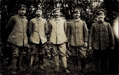 Foto Ak Deutsche Soldaten in Uniformen