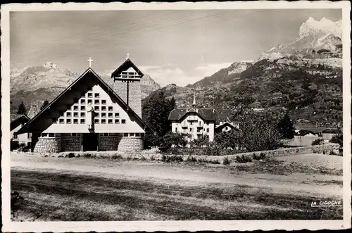 Ak Le Fayet Saint Gervais les Bains Haute Savoie, die Kirche, die Aravis, die Aiguilles de Warens