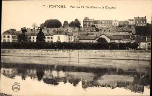 Ak Pontoise Val d'Oise, vue sur l'Hotel-Dieu, le Chateau