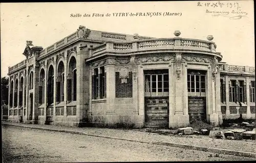 Ak Vitry le François Marne, Salle des Fetes