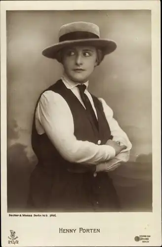 Ak Schauspielerin Henny Porten, Portrait, Hut, Krawatte, RPH 213/2