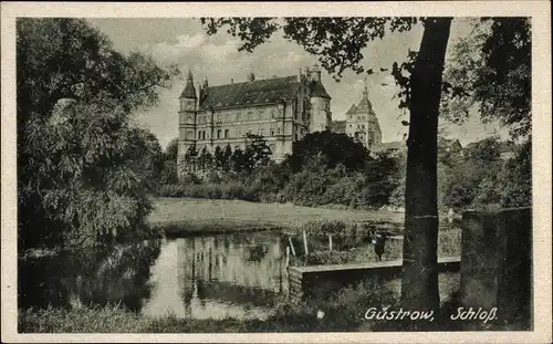 Ak Güstrow in Mecklenburg, Schloss