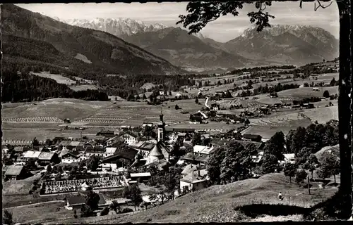 Ak Reit im Winkl Oberbayern, Gesamtansicht, Kaisergebirge