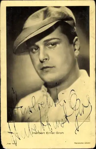 Ak Schauspieler Herbert Ernst Groh, Portrait mit Mütze, Ross Verlag, Autogramm