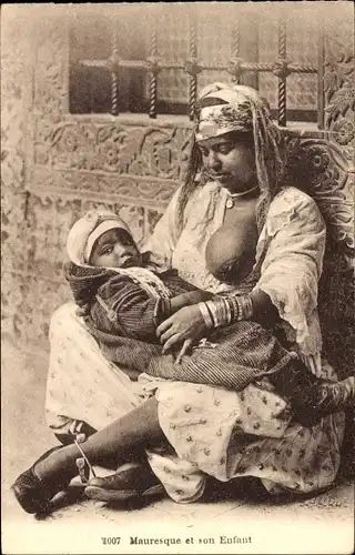 Ak Araberin mit Kind, Entblößte Brust, Maghreb