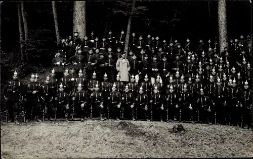 Ak Ludwigsburg in Württemberg, Soldaten, Gruppenfoto