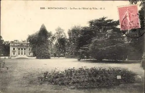 Ak Montmorency Val d’Oise, le Parc de l'Hotel de Ville