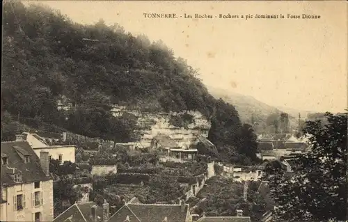 Ak Tonnerre Yonne, Die steilen Felsen mit Blick auf die Fosse Dioune