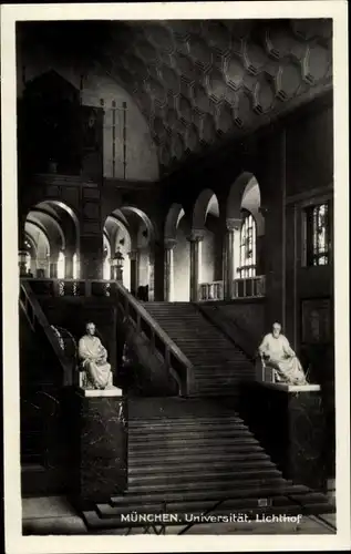 Ak München, Innenansicht Universität, Lichthof