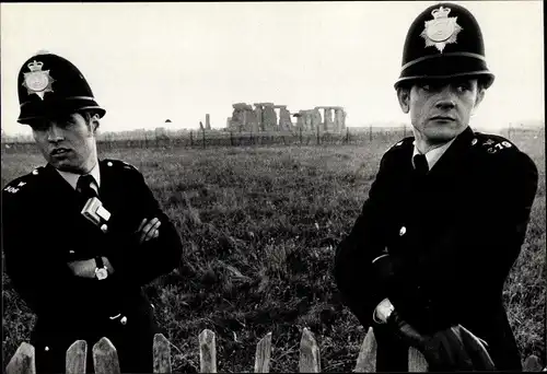 Ak Amesbury Wiltshire England, Stonehenge, Polizei