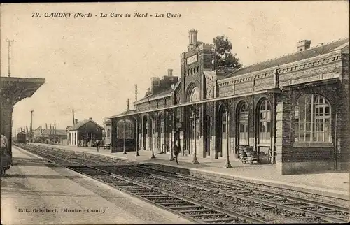 Ak Caudry Nord, Nordbahnhof, Bahnsteige