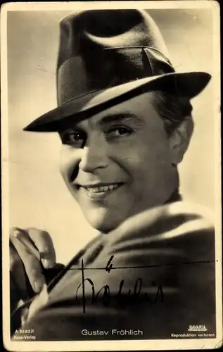 Ak Schauspieler Gustav Fröhlich, Portrait mit Hut, Ross Verlag A 2682 1, Autogramm