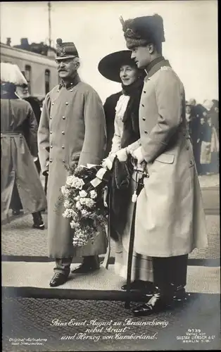 Ak Herzog Ernst August von Braunschweig, Victoria Luise, Herzog von Cumberland