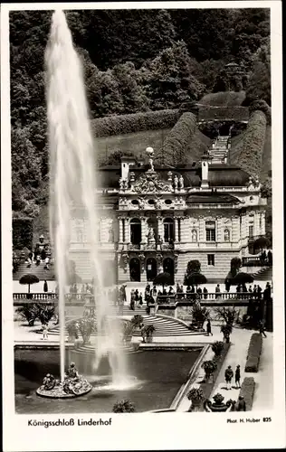 Ak Linderhof Ettal Oberbayern, Schloss Linderhof, Königsschloss, Springbrunnen