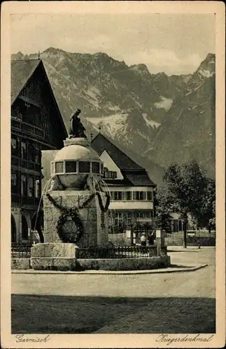Ak Garmisch Partenkirchen in Oberbayern, Kriegerdenkmal